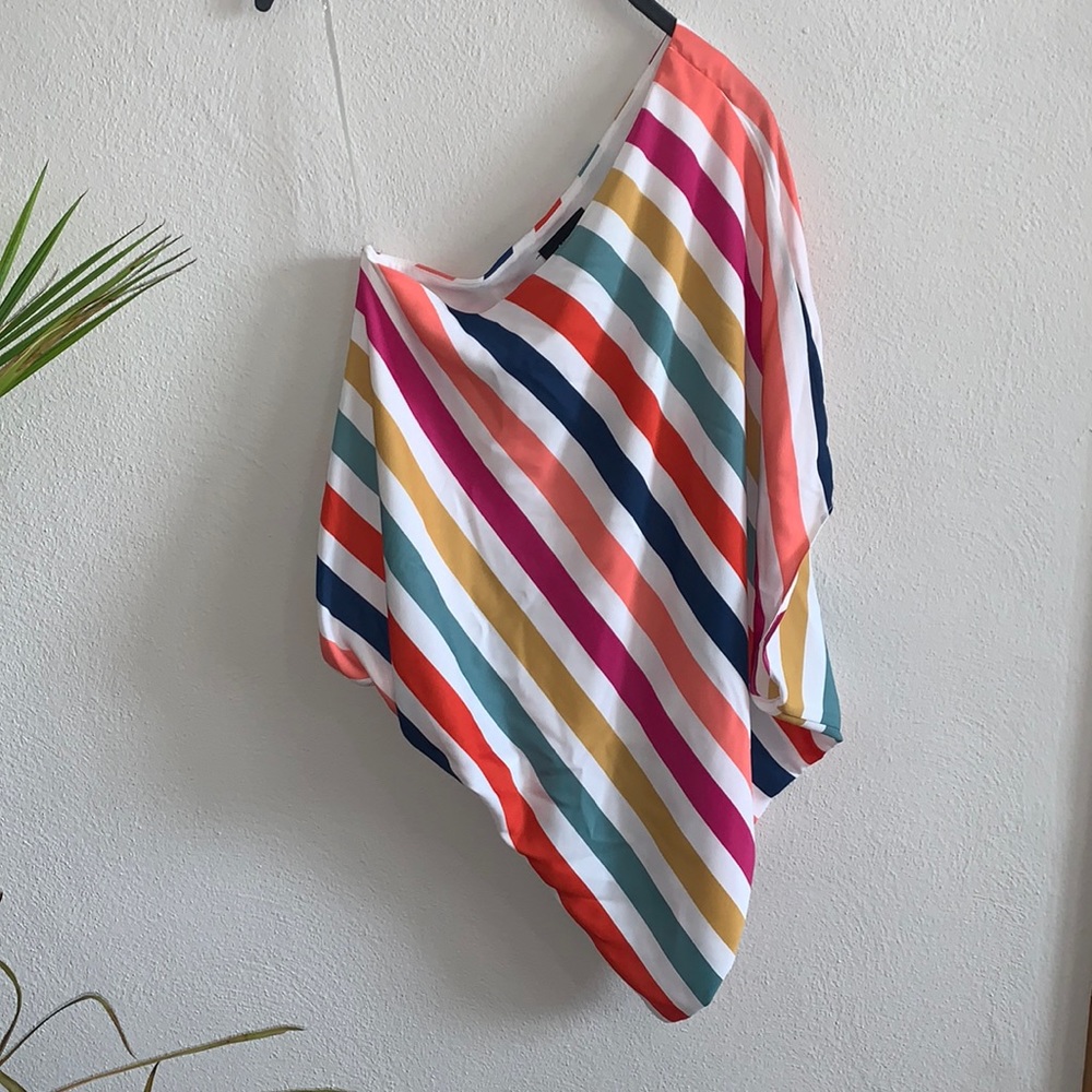 One shoulder striped top
